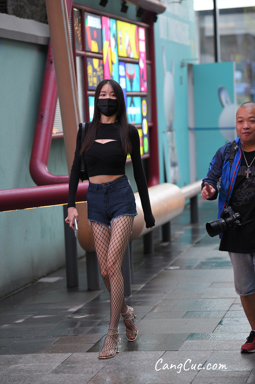 [精选街拍作品] No.3220 牛仔短裤黑网